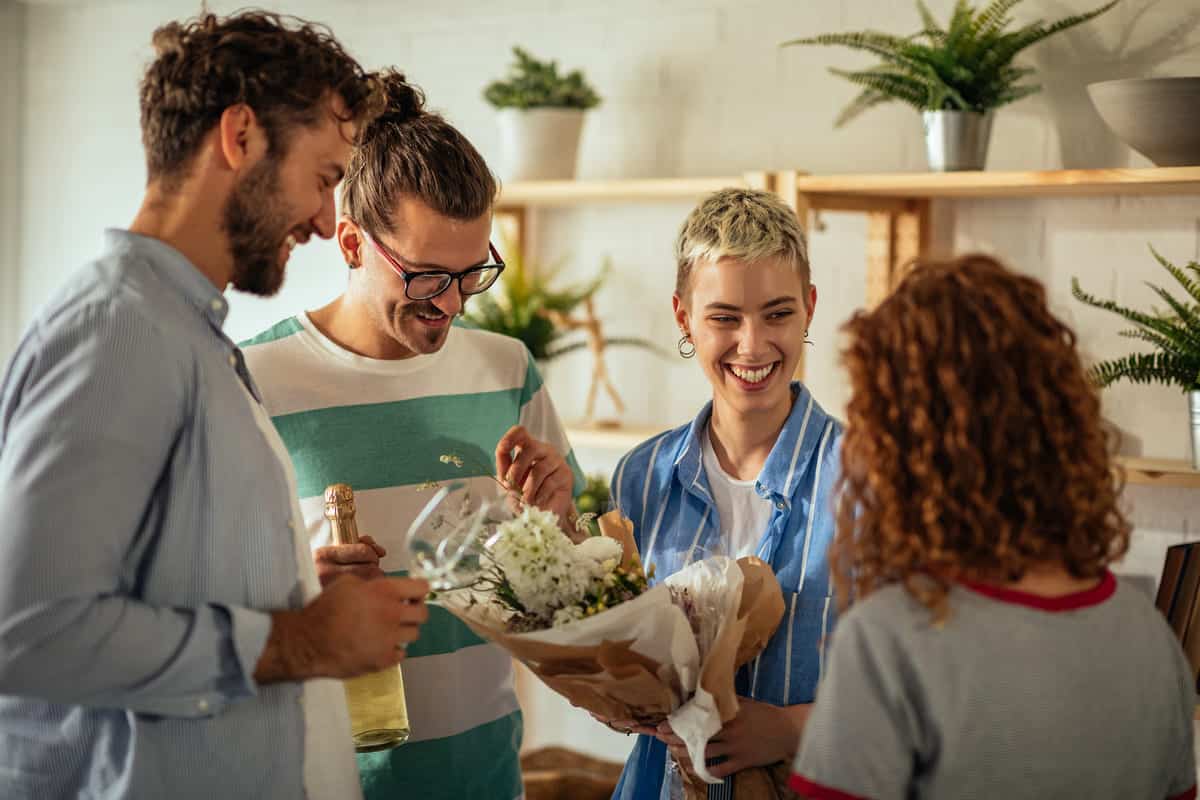 Cómo hacer amigos en su nuevo barrio